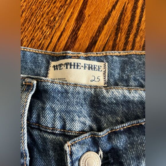 Free People We The Free Boomerang Long Shorts size 25 - Picture 6 of 6